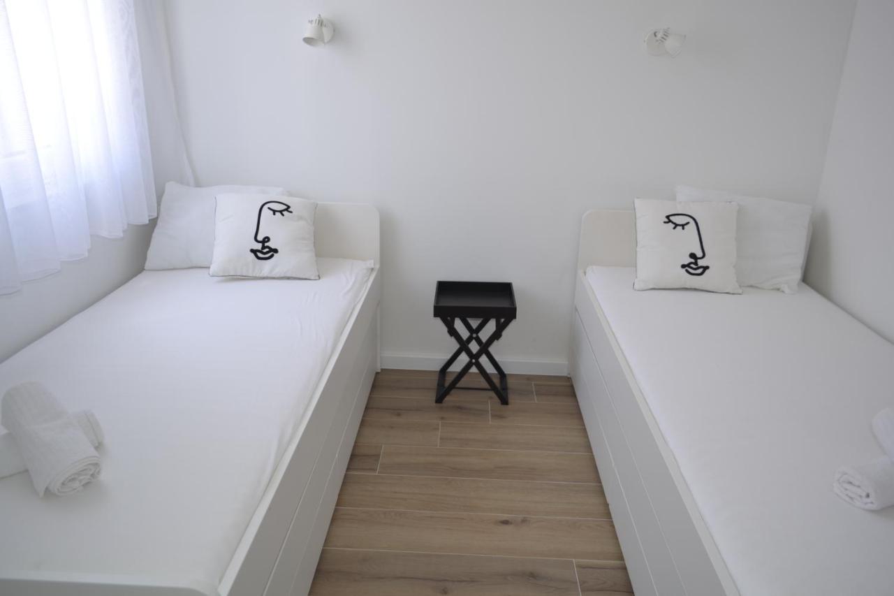 Villa Apartment Joel Trogir Exterior foto