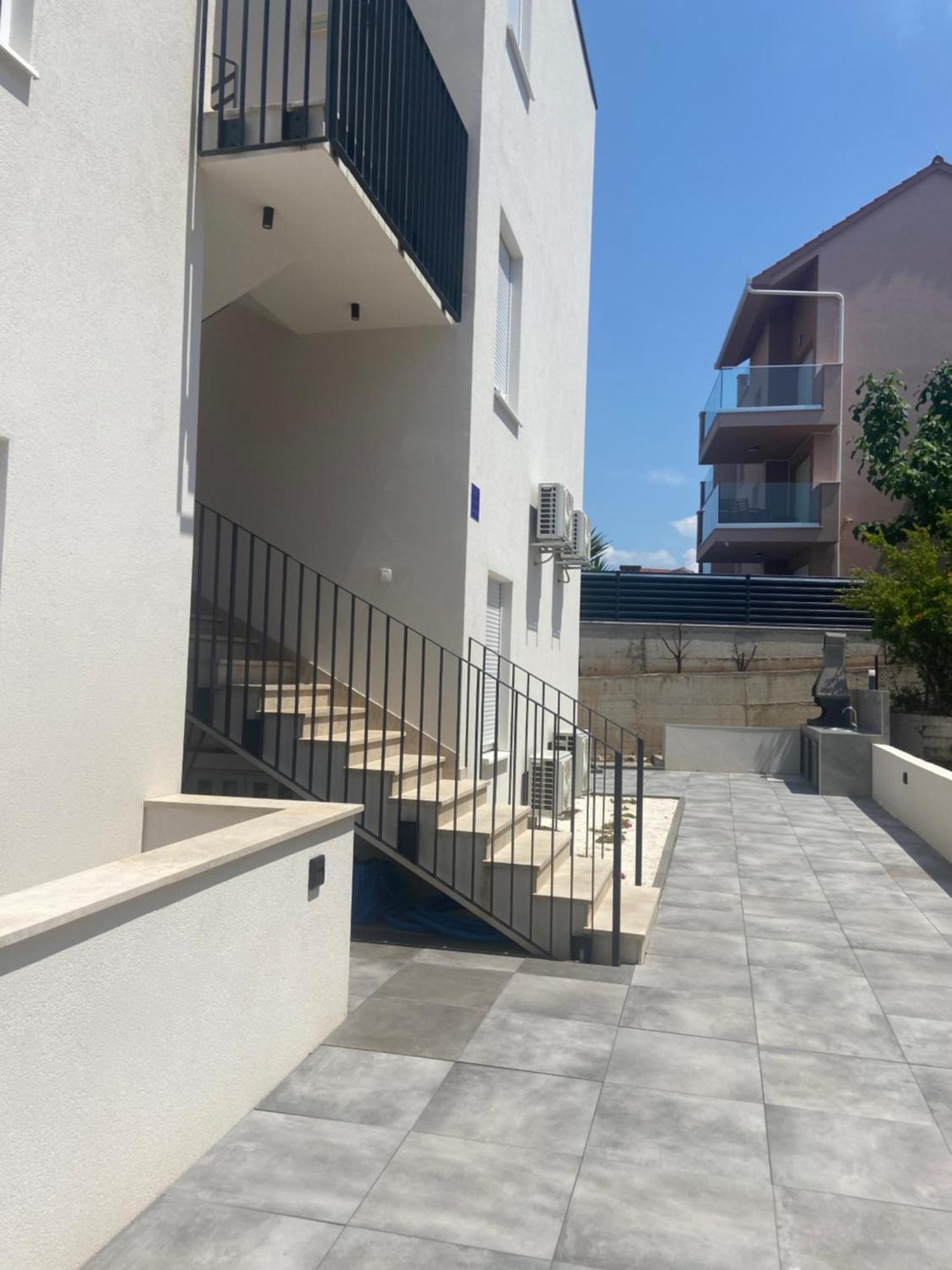 Villa Apartment Joel Trogir Exterior foto